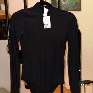 H&M BLACK MOCK NECK BODYSUIT